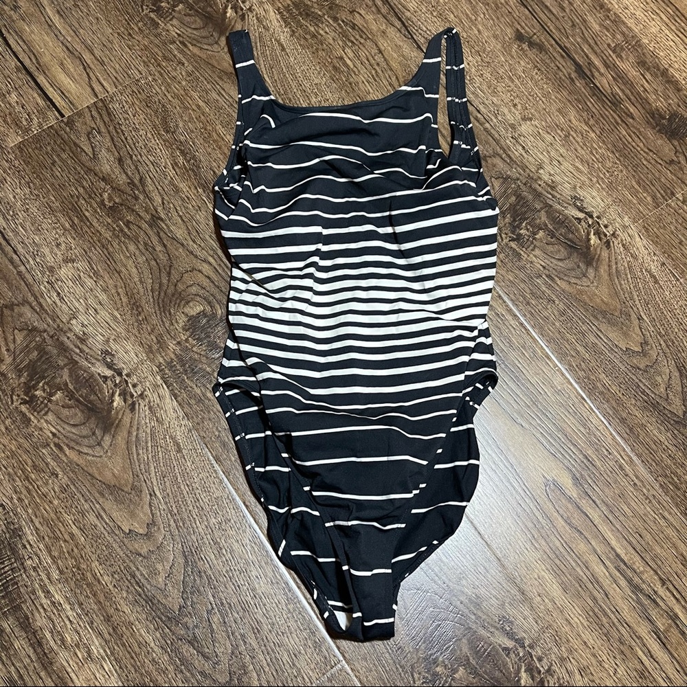La Blanca black and white striped swimsuit size 14